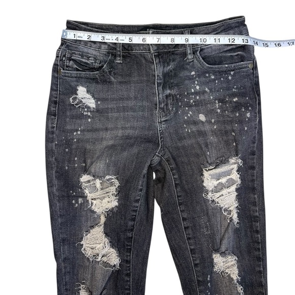 Judy Blue Black Distressed Boyfriend Fit Skinny Jeans Size 3 - Picture 8 of 10